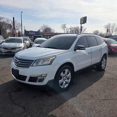 White 2016 Chevrolet Traverse 1LT