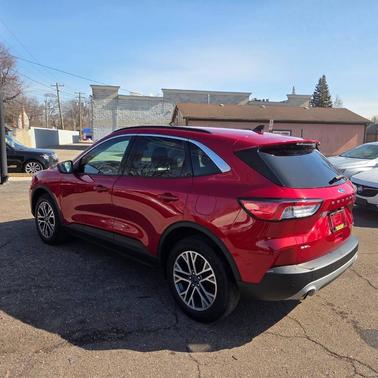 2020 Ford Escape SEL