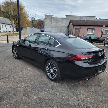 2019 Buick Regal Sportback AWD Essence