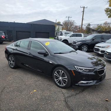 2019 Buick Regal Sportback AWD Essence