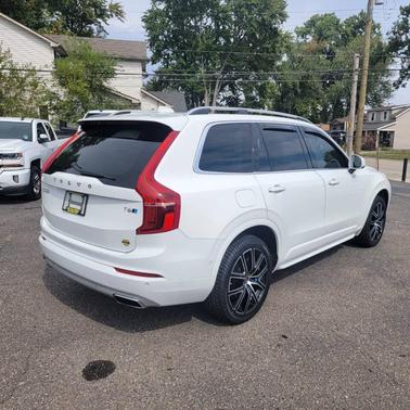 2016 Volvo XC90 T6 Momentum