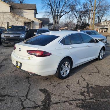 2018 Buick Regal Sportback Preferred 4dr Sportback