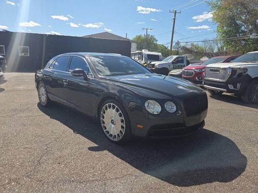 Silverlake Metallic 2014 Bentley Flying Spur Base