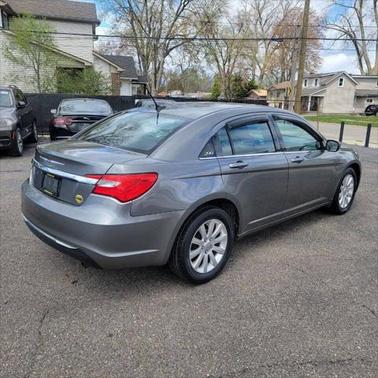 2012 Chrysler 200 Touring