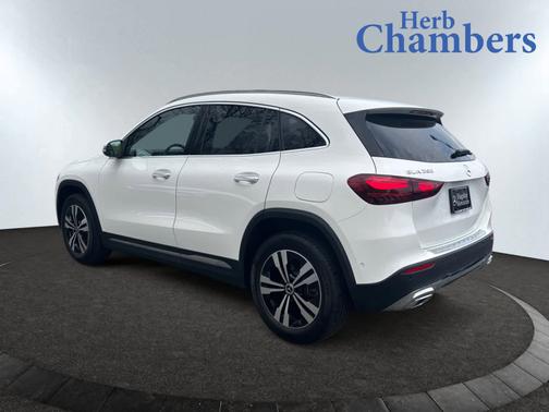 2024 Mercedes-Benz GLA 250 