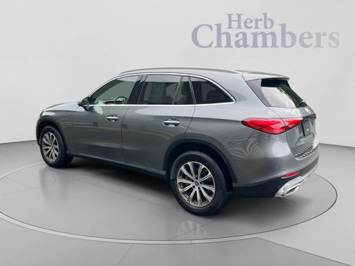 Selenite Grey Metallic 2023 Mercedes-Benz GLC 300 4MATIC