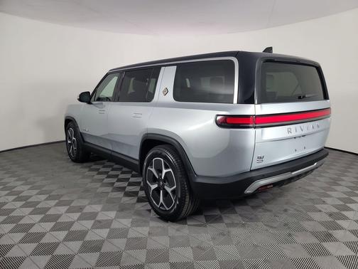 LA Silver 2024 Rivian R1S Adventure Package