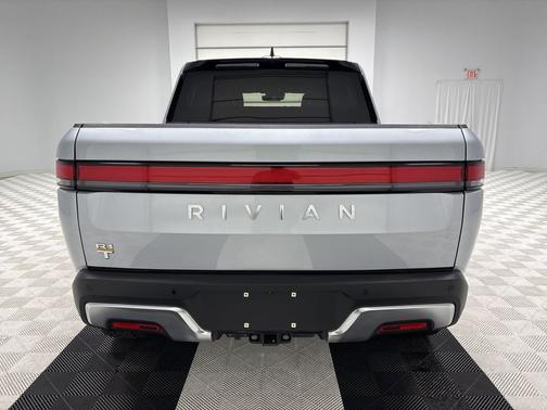 2023 Rivian R1T Adventure Quad Motor Large Pack