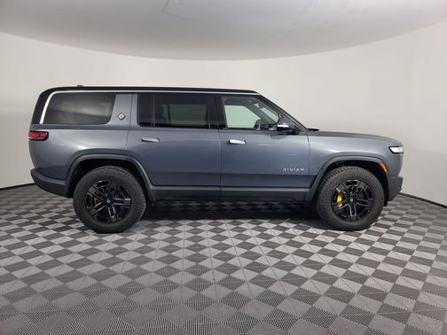 2023 Rivian R1S Adventure