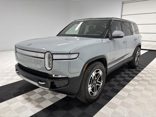 2022 Rivian R1S Launch Edition