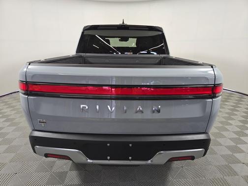 2024 Rivian R1T Adventure Package