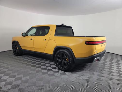 2023 Rivian R1T Adventure Quad Motor Large Pack