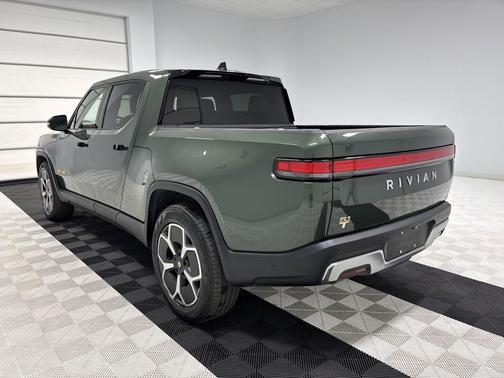 2022 Rivian R1T Adventure