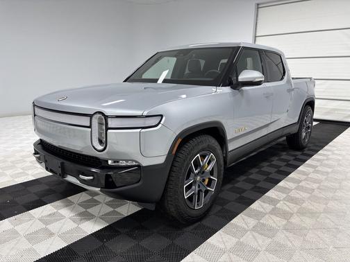 2023 Rivian R1T Adventure Quad Motor Large Pack