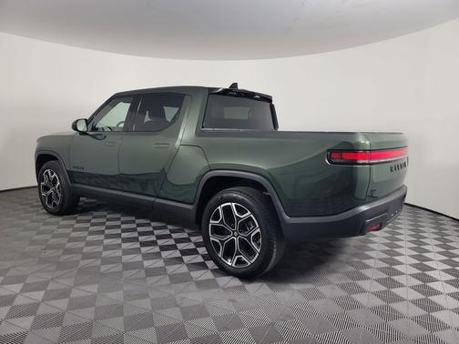 2025 Rivian R1T Adventure trim