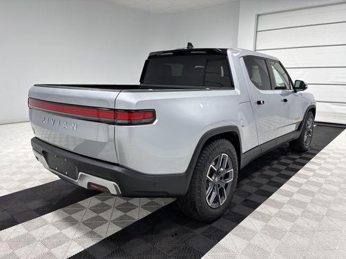 2023 Rivian R1T Adventure Quad Motor Large Pack
