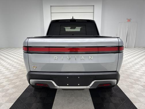 2023 Rivian R1T Adventure Quad Motor Large Pack