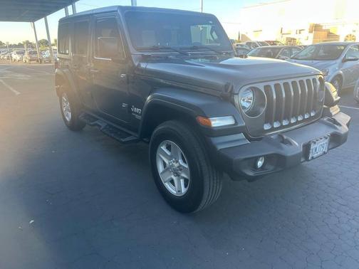 2018 Jeep Wrangler Unlimited Sport