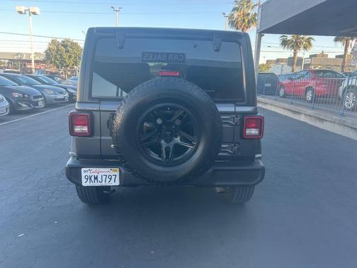 2018 Jeep Wrangler Unlimited Sport