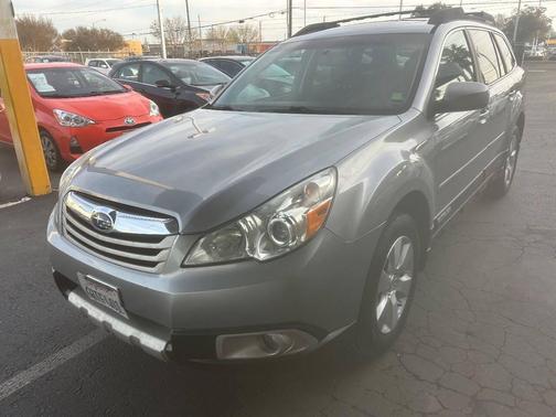 2011 Subaru Outback 3.6 R Limited