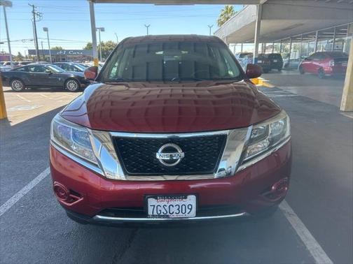 2014 Nissan Pathfinder S