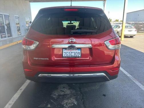 2014 Nissan Pathfinder S
