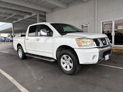 2004 Nissan Titan LE Crew Cab