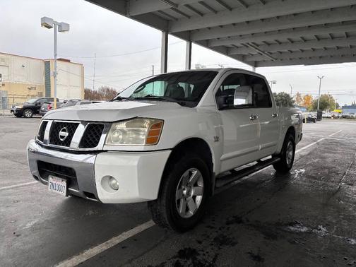 2004 Nissan Titan LE Crew Cab