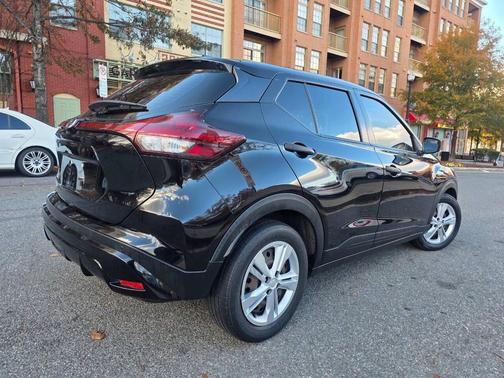 2021 Nissan Kicks S