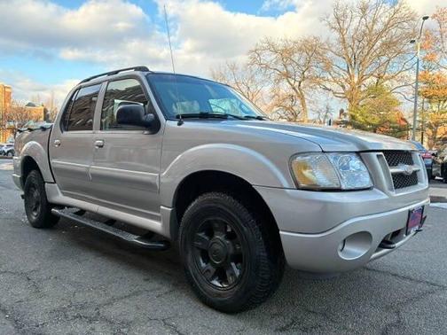 2004 Ford Explorer Sport Trac XLS