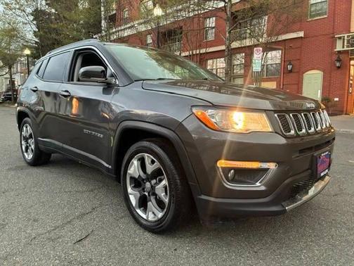 Gray 2019 Jeep Compass Limited
