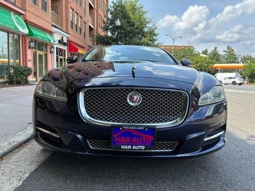2014 Jaguar XJ Base