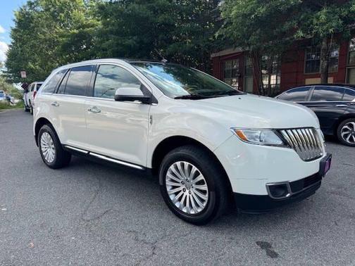 2013 Lincoln MKX Base