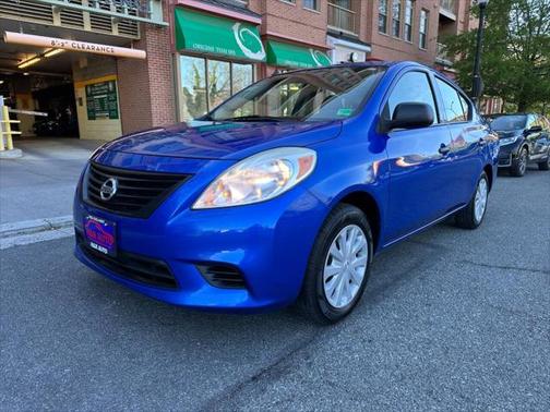 2014 Nissan Versa 1.6 S+