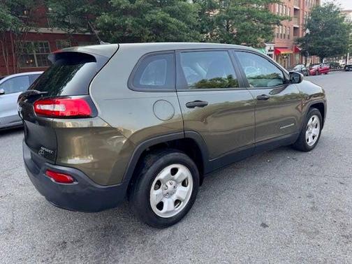 2015 Jeep Cherokee Sport
