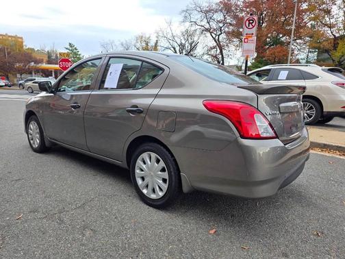 2016 Nissan Versa 1.6 S+