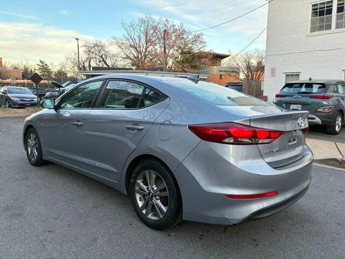 2017 Hyundai ELANTRA SE Value Edition