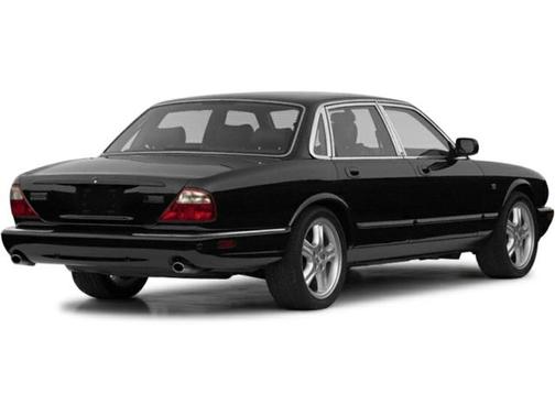2002 Jaguar XJ8 XJ8 4dr Sedan