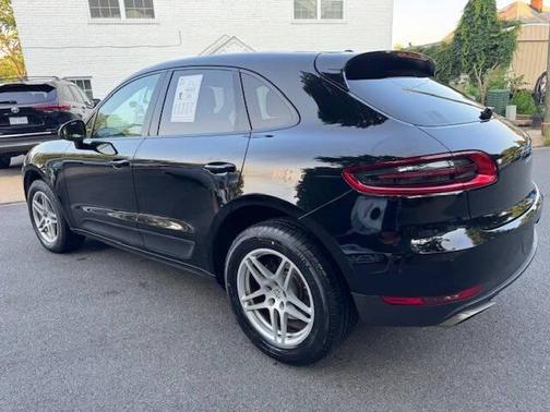 2017 Porsche Macan Base