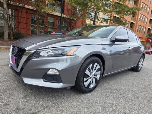 2022 Nissan Altima S FWD