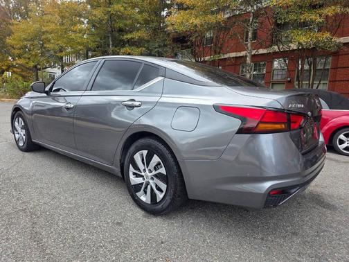 2022 Nissan Altima S FWD