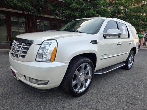 2011 Cadillac Escalade Luxury