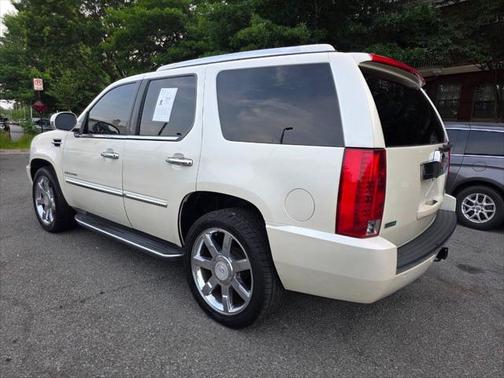 2011 Cadillac Escalade Luxury