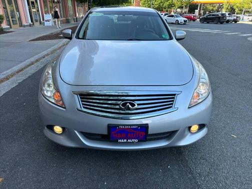 2015 INFINITI Q40 Base