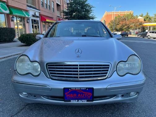 Photo 2 of 23 of 2003 Mercedes-Benz C-Class 2.6L