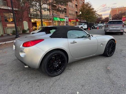 2006 Pontiac Solstice Base 2dr Convertible