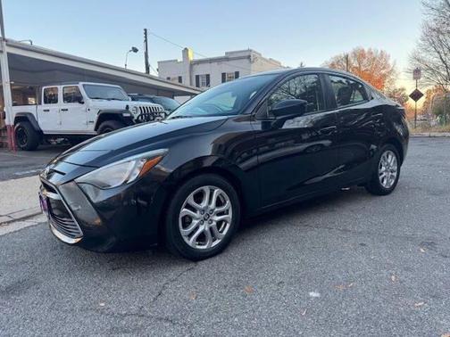 2018 Toyota Yaris iA Base