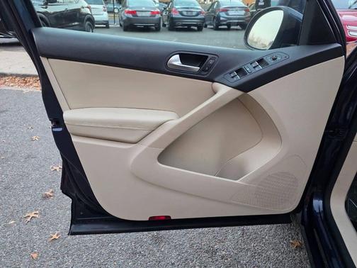 2013 Volkswagen Tiguan SE