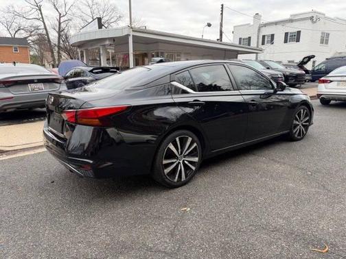 2020 Nissan Altima SR FWD