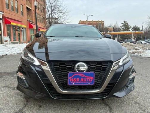 2020 Nissan Altima SR FWD